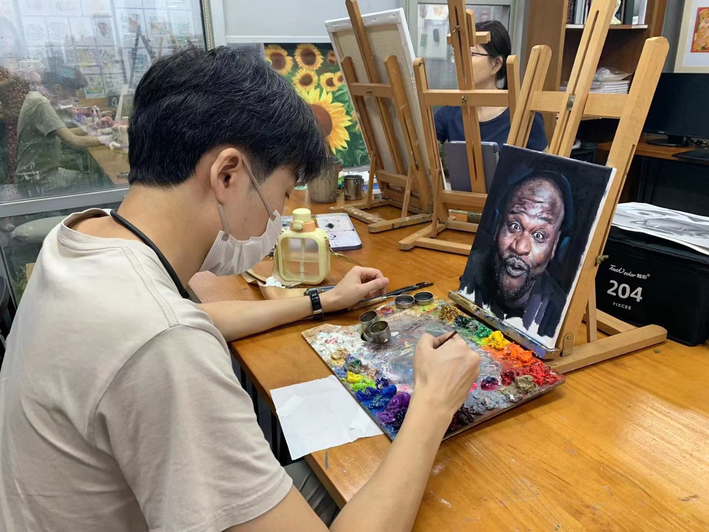 线上 vs 线下成人美术进修：哪种学习方式更适合你？